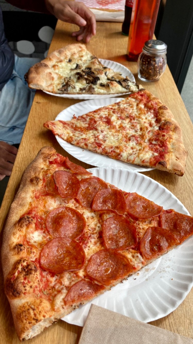 PIZZA NEW YORKAISE 5€/4$